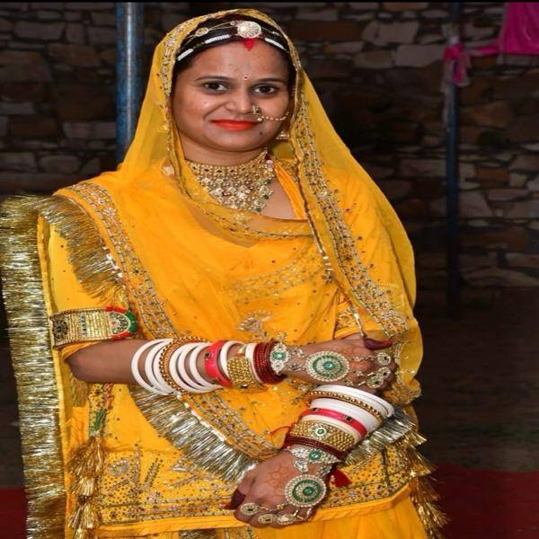 Mrs. Pooja Kanwar Founder Jaipur Tour By Car And Driver